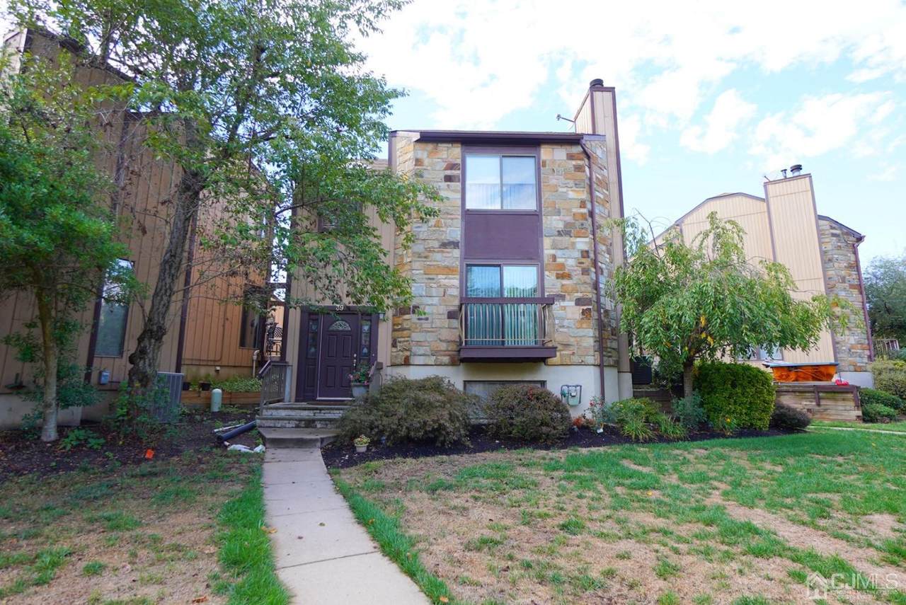 39 Emerald Lane - Photo 1