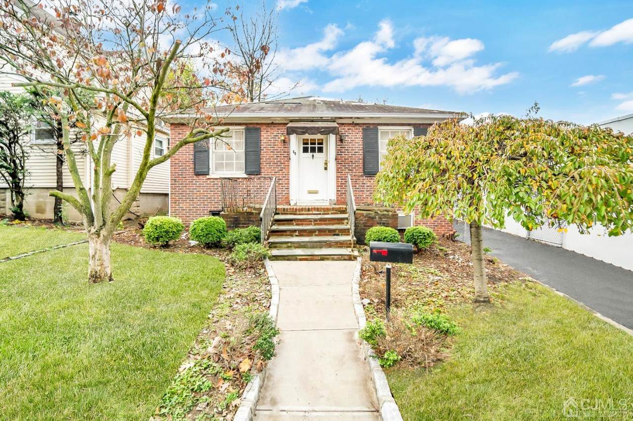 60 4 Street - Photo 1