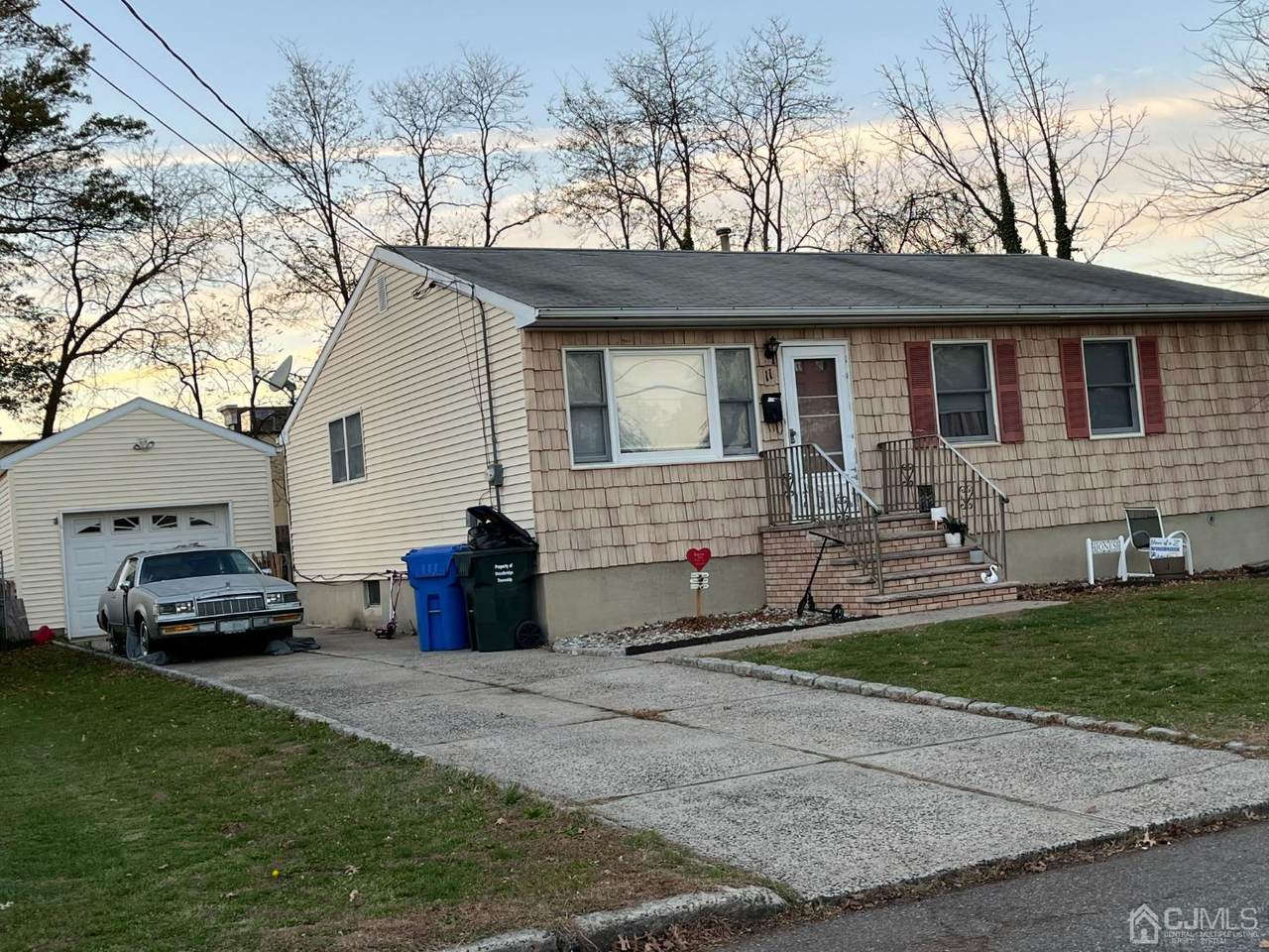 11 Mitchell Place - Photo 1