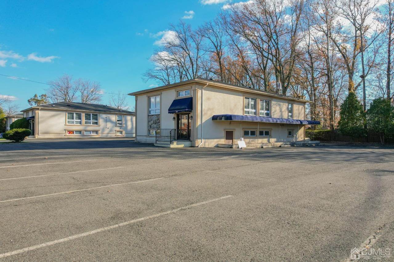 811 Inman Avenue - Photo 1