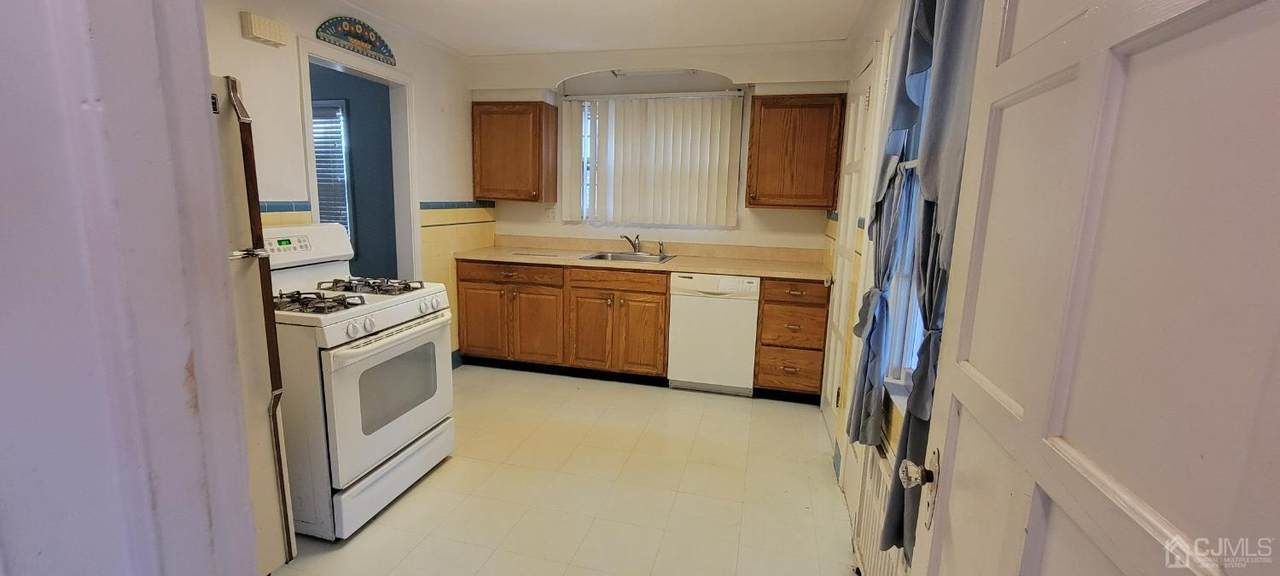 170 Clinton Street, Woodbridge Proper, NJ 07095 (2405860R) Rowack