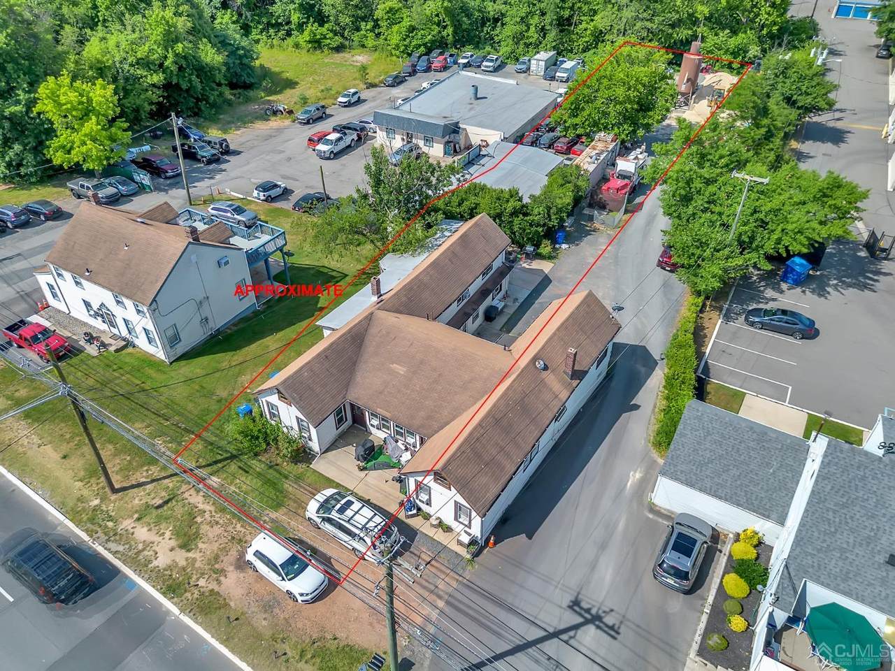 129 Amboy Avenue - Photo 1