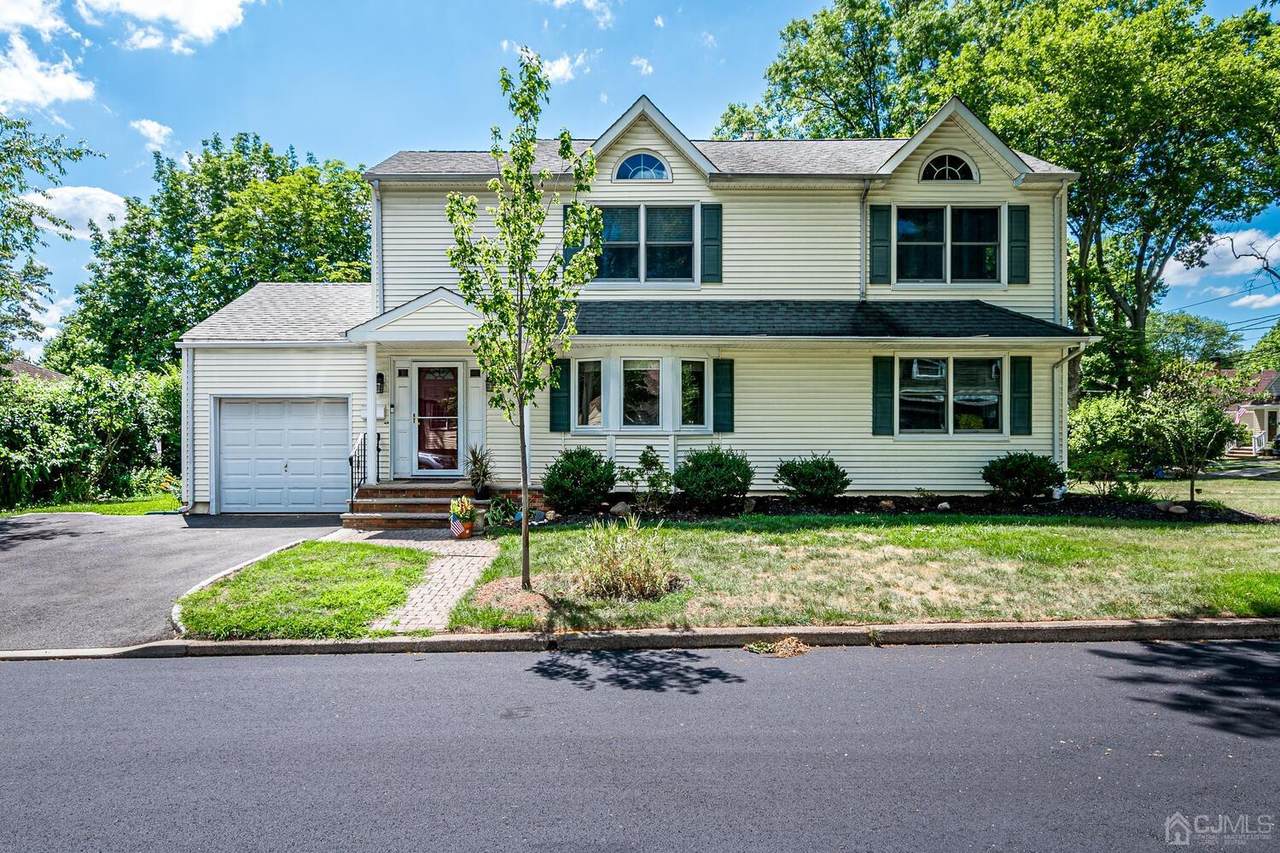 97 Hazelwood Avenue - Photo 1