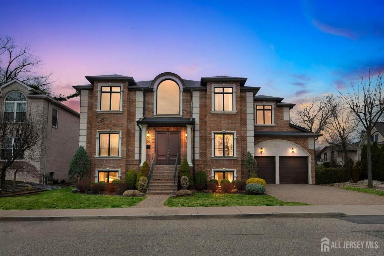 1355 Abbott Boulevard - Photo 1