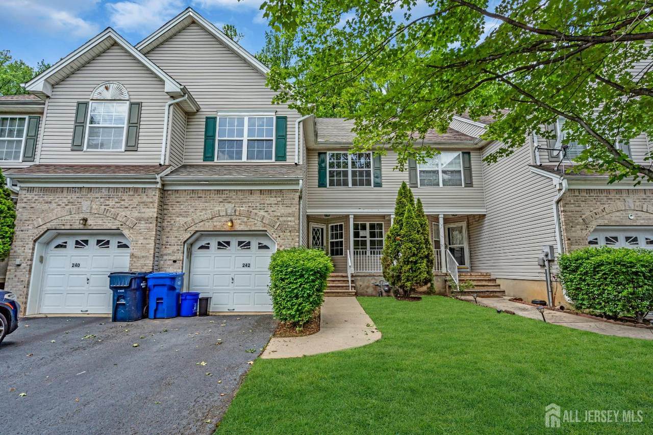 242 Hawthorne Road - Photo 1