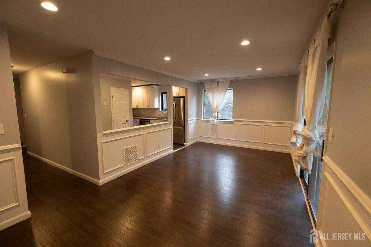 4319 Birchwood Court - Photo 1