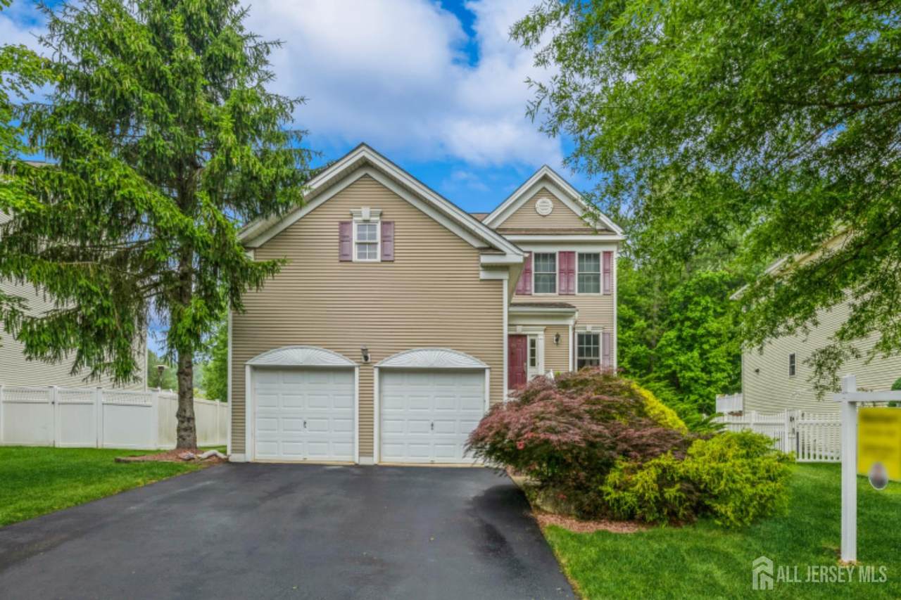 28 Walden Court - Photo 1