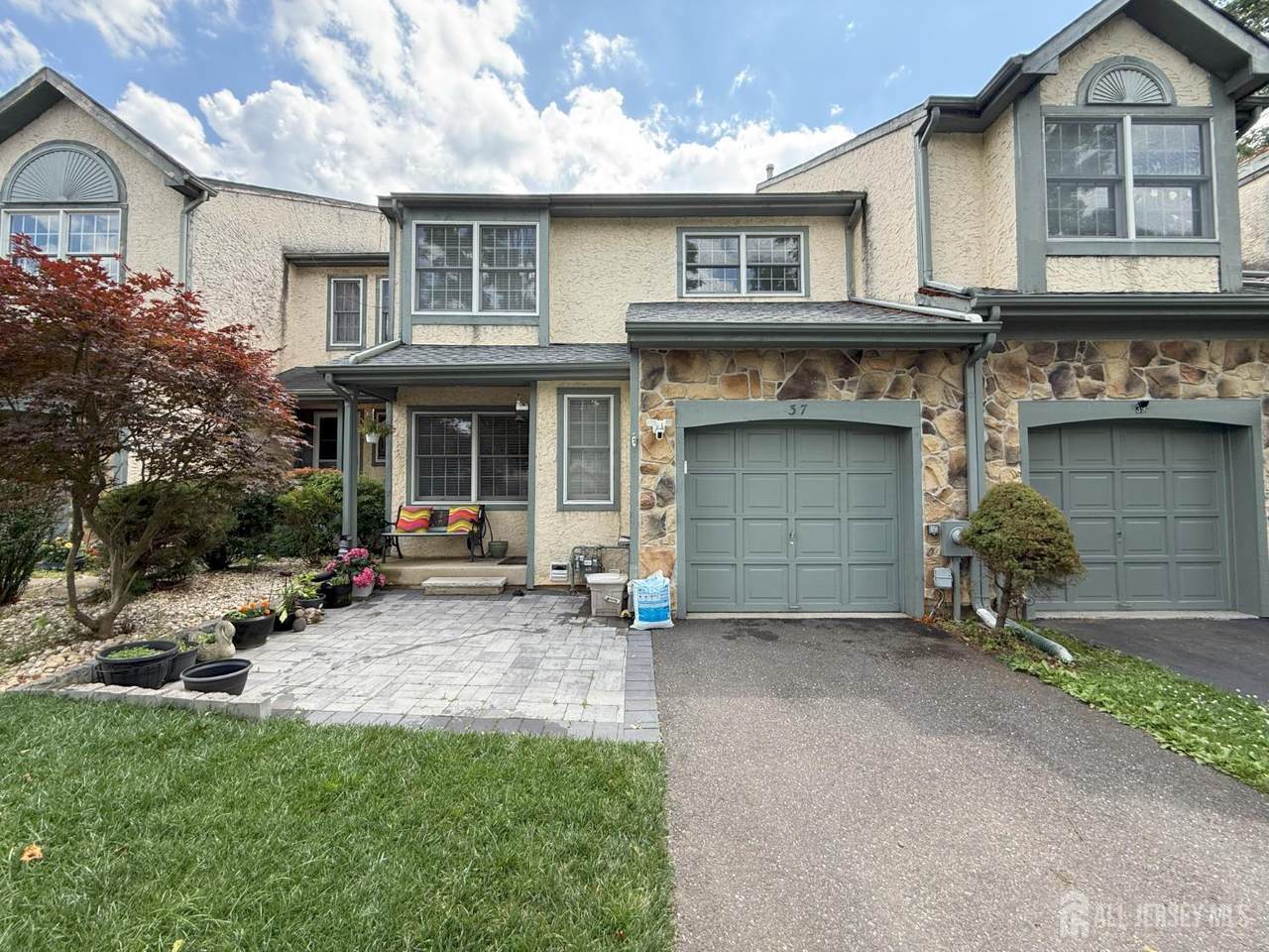 37 Dorchester Drive - Photo 1