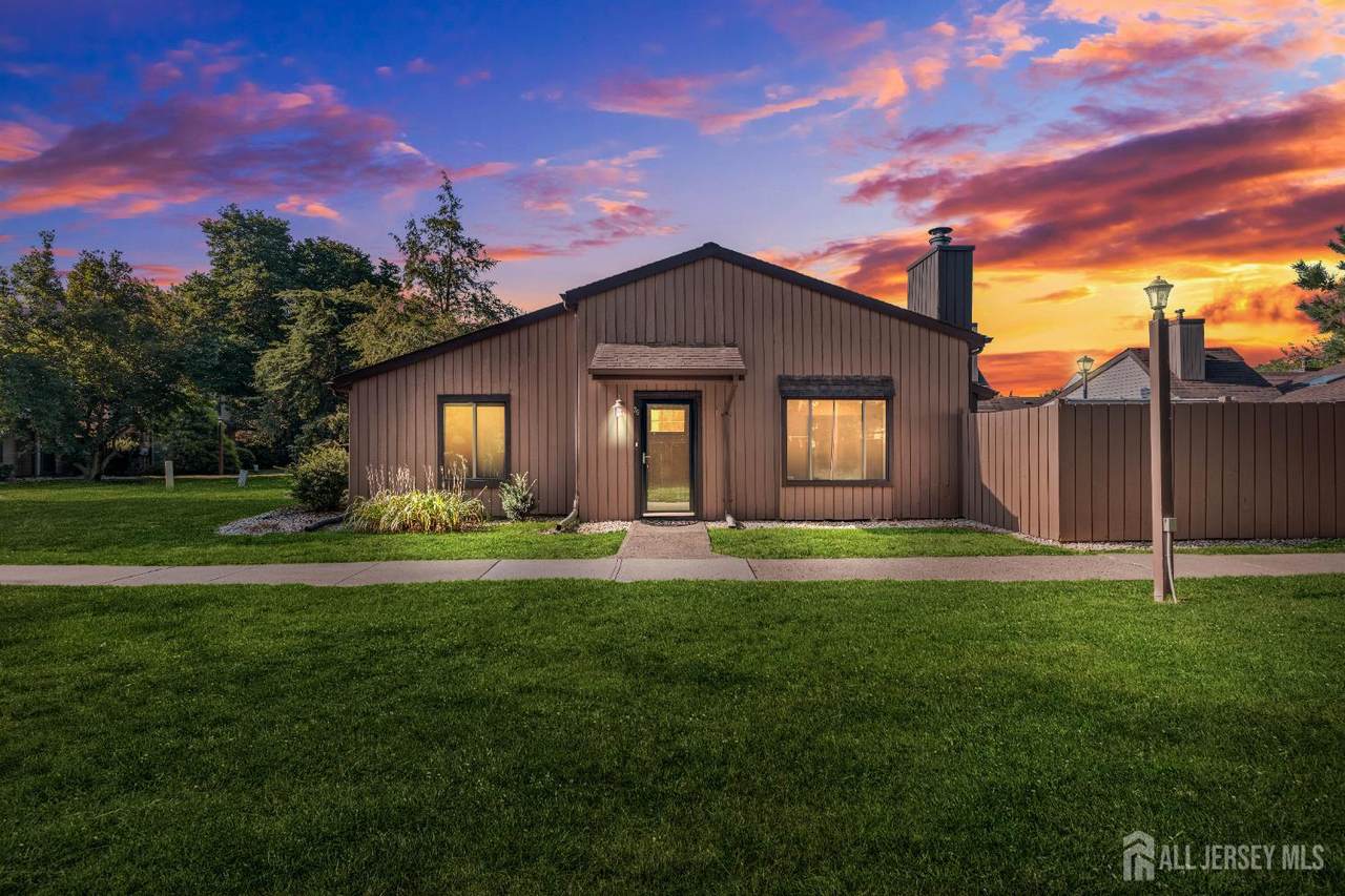 29 Whittney Court - Photo 1