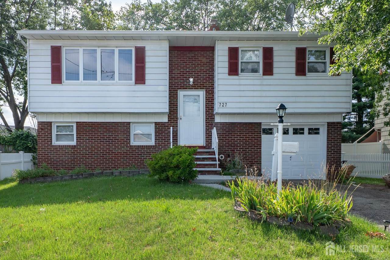 727 Woodbridge Avenue - Photo 1