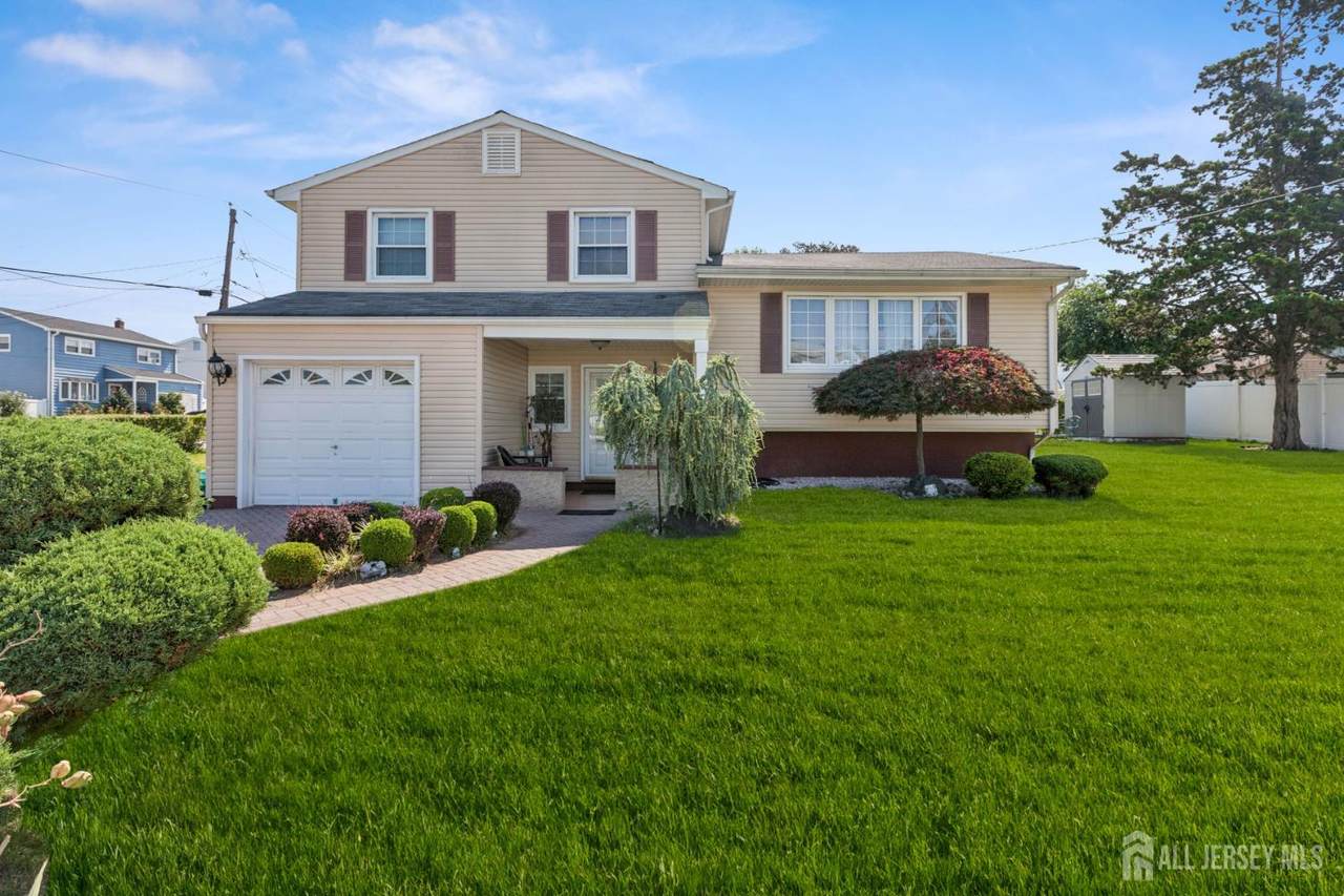 1034 Rudyard Drive - Photo 1