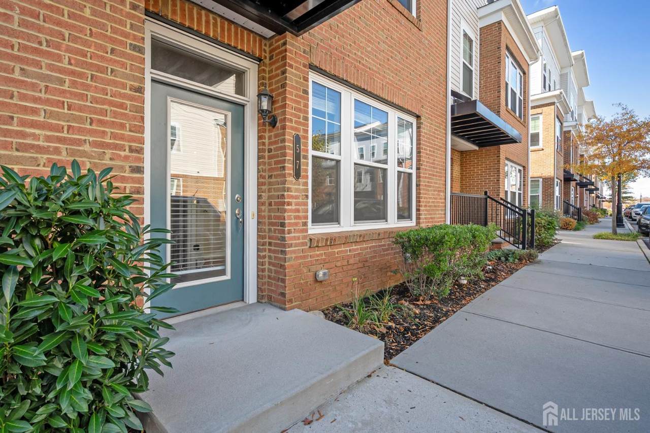 57 Cannon Street - Photo 1