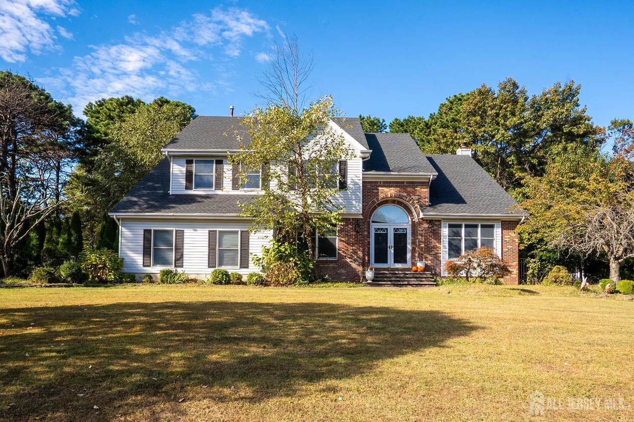 11 Hampton Road - Photo 1