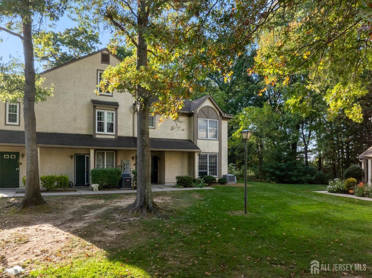 107 Commons Drive - Photo 1