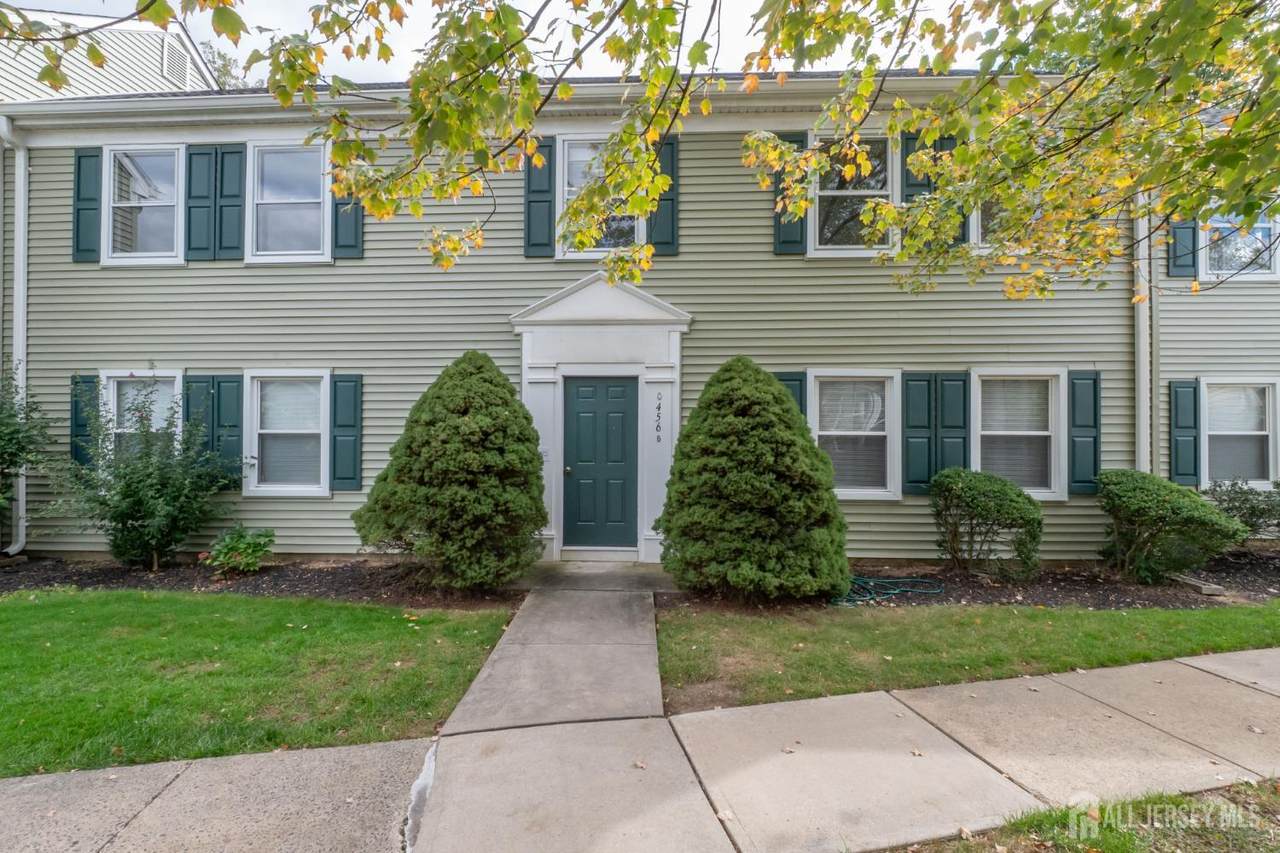 456 Roxbury Lane - Photo 1