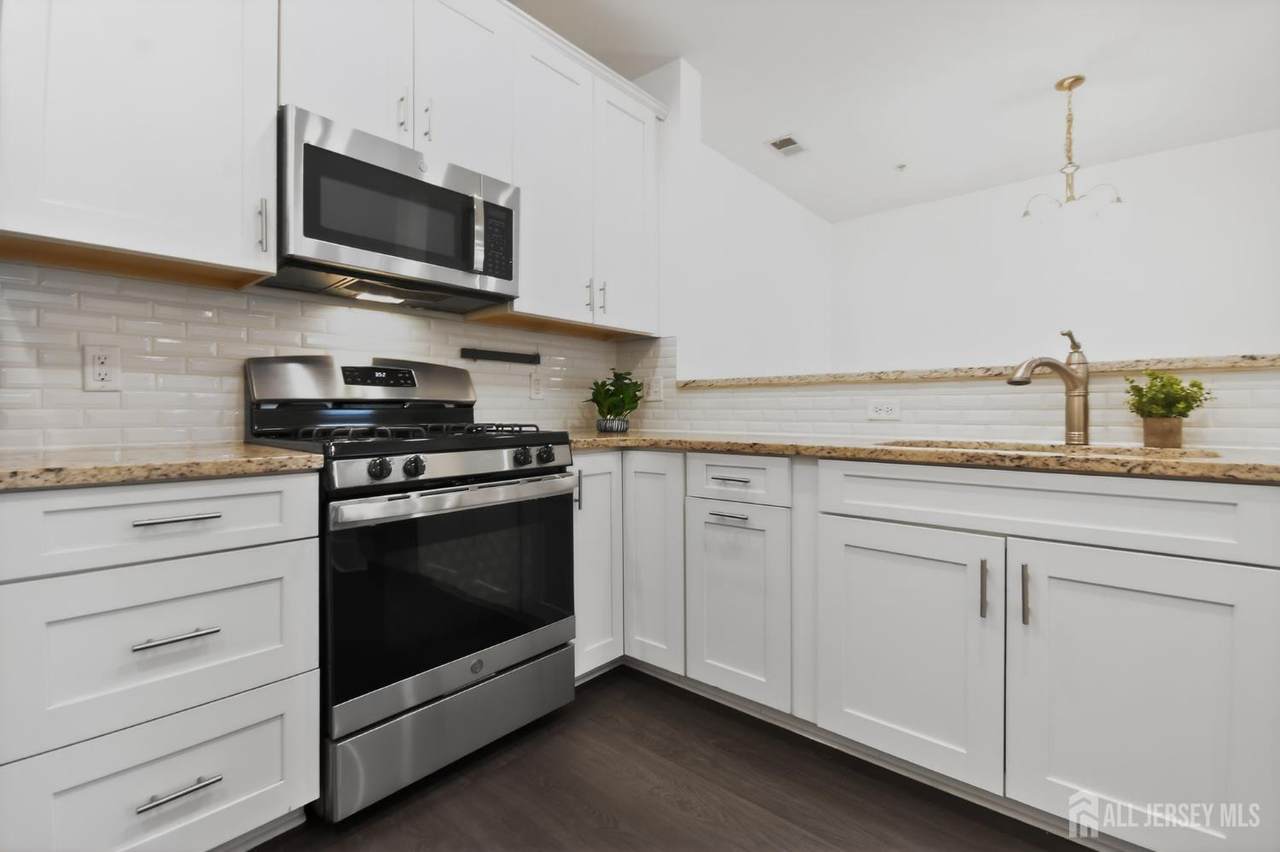 626 Marion Lane - Photo 1