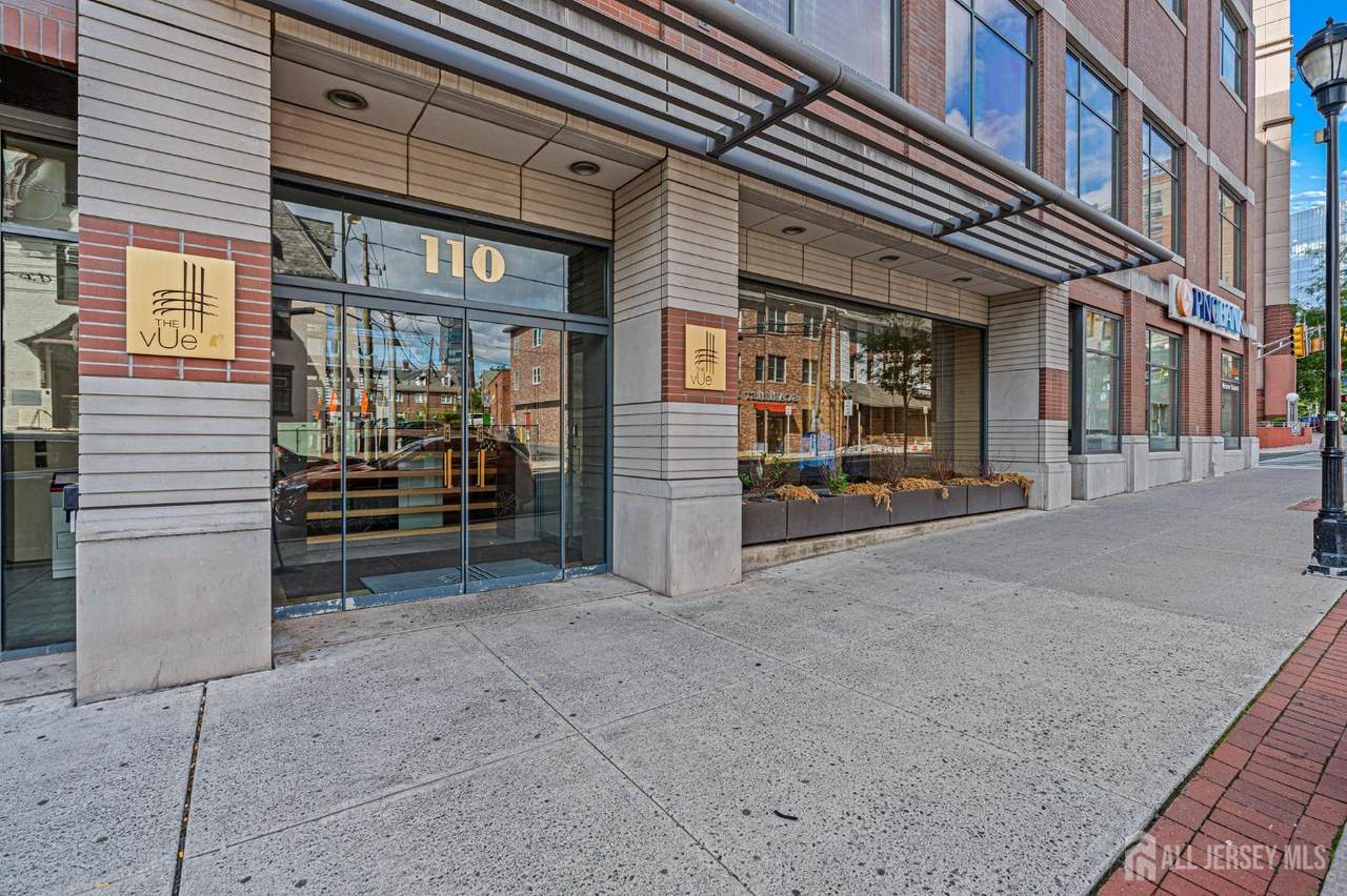 110 Somerset Street - Photo 1