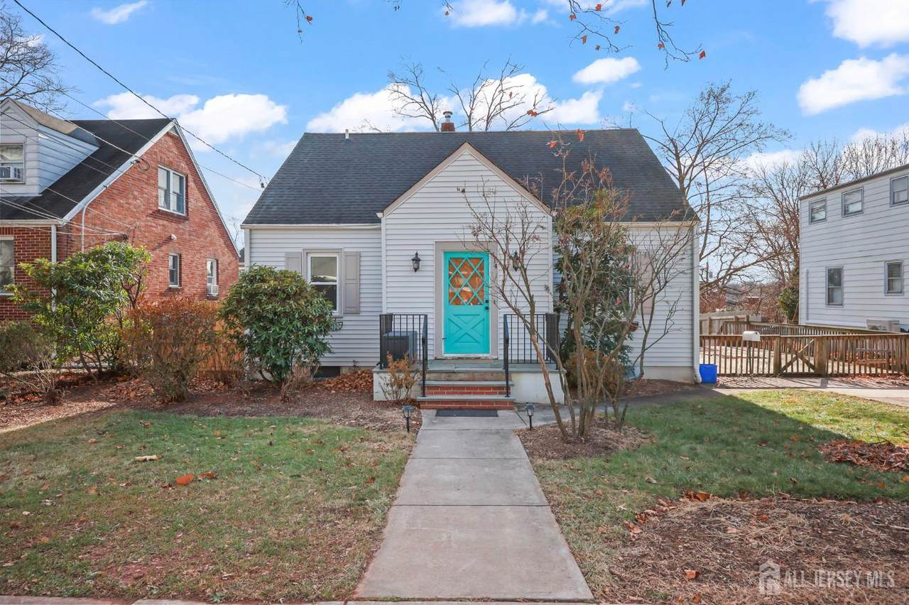 414 Graham Street - Photo 1