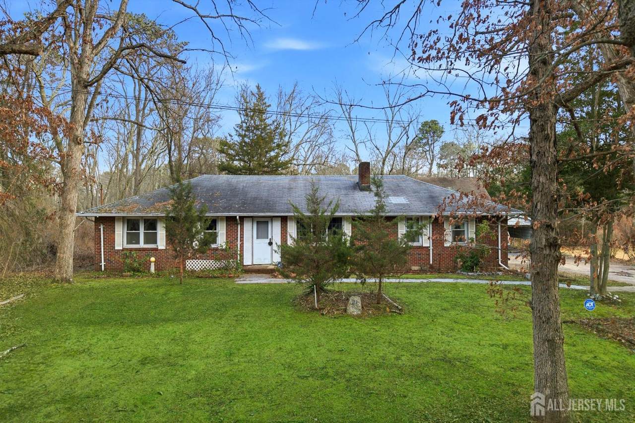 21 Pine Street - Photo 1