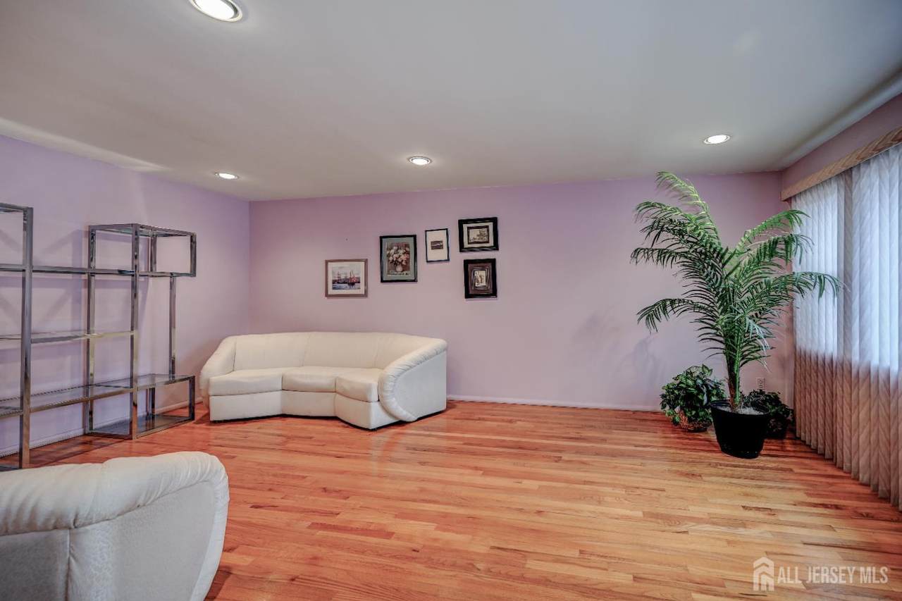 https://bt-photos.global.ssl.fastly.net/middlesexnj/1280_boomver_2_2611619R-2.jpg