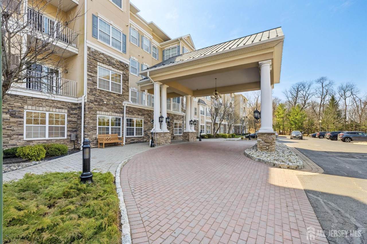 540 Cranbury Road - Photo 1