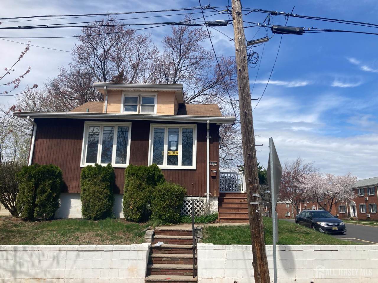 913 Eden Avenue - Photo 1