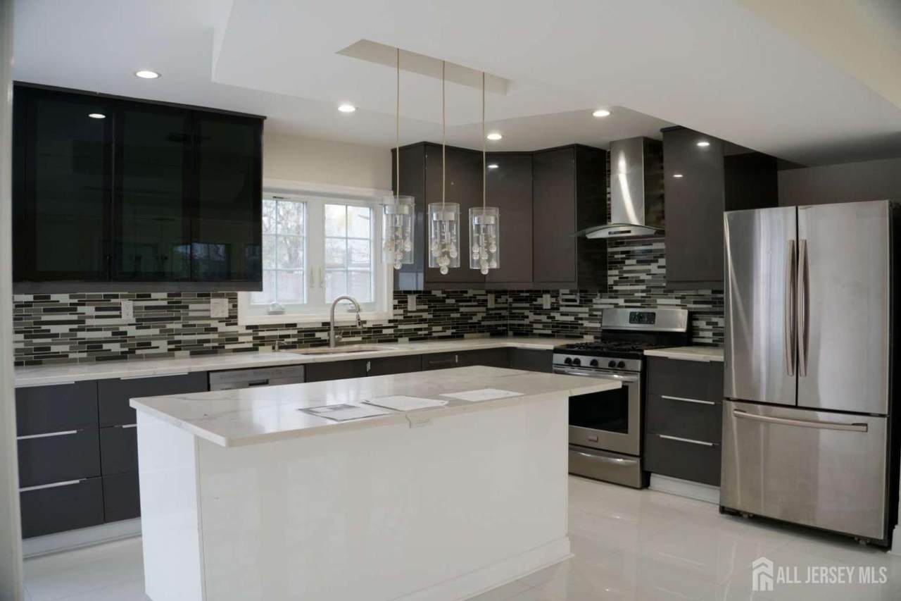 8 Stephenville Parkway - Photo 1