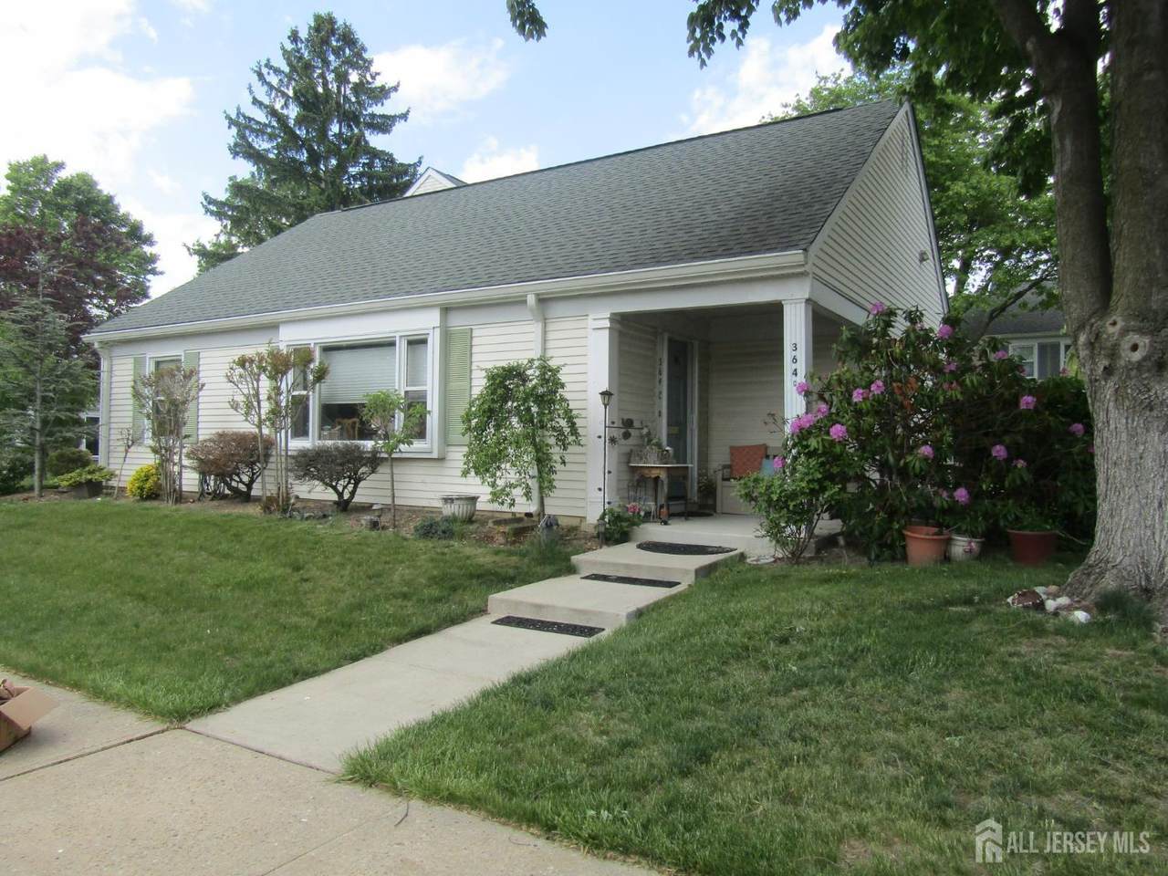 364 Old Nassau Road - Photo 1