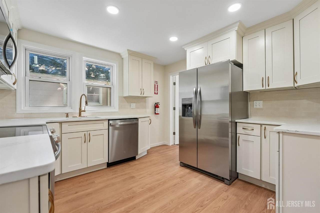 806 Benner Street - Photo 1