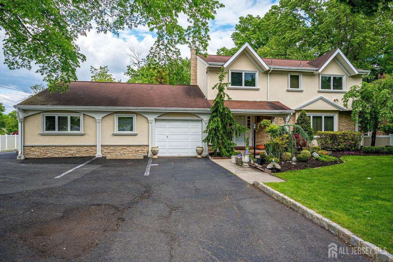 688 Grove Avenue - Photo 1