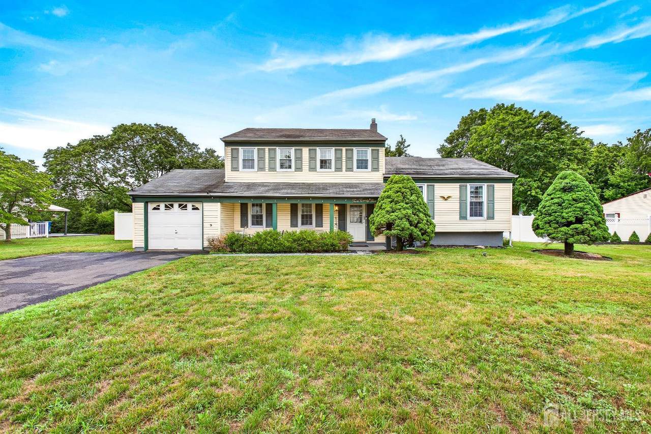 225 Westfield Avenue - Photo 1