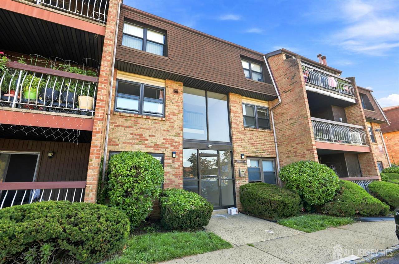 1728 Raspberry Court - Photo 1