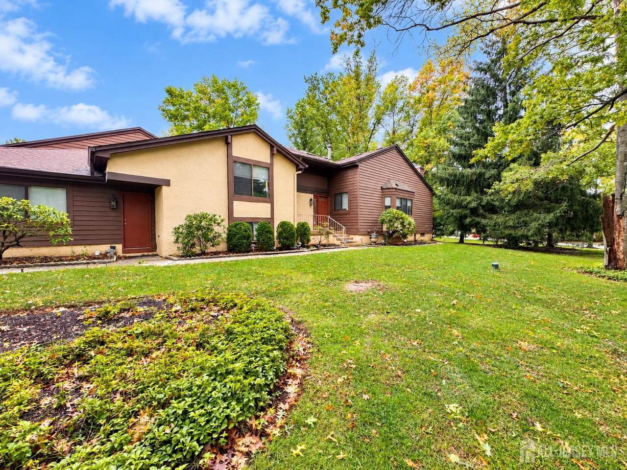 173 Sayre Drive - Photo 1