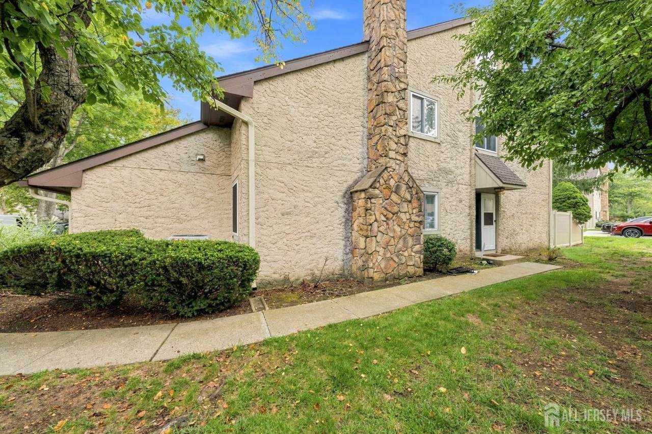 89 Tennyson Drive - Photo 1