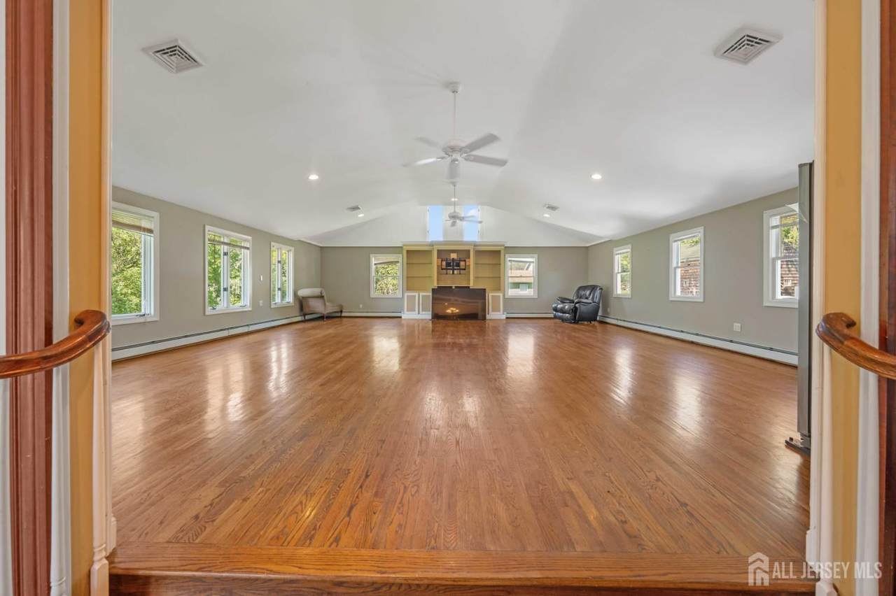 223 Pleasant Run Road - Photo 1