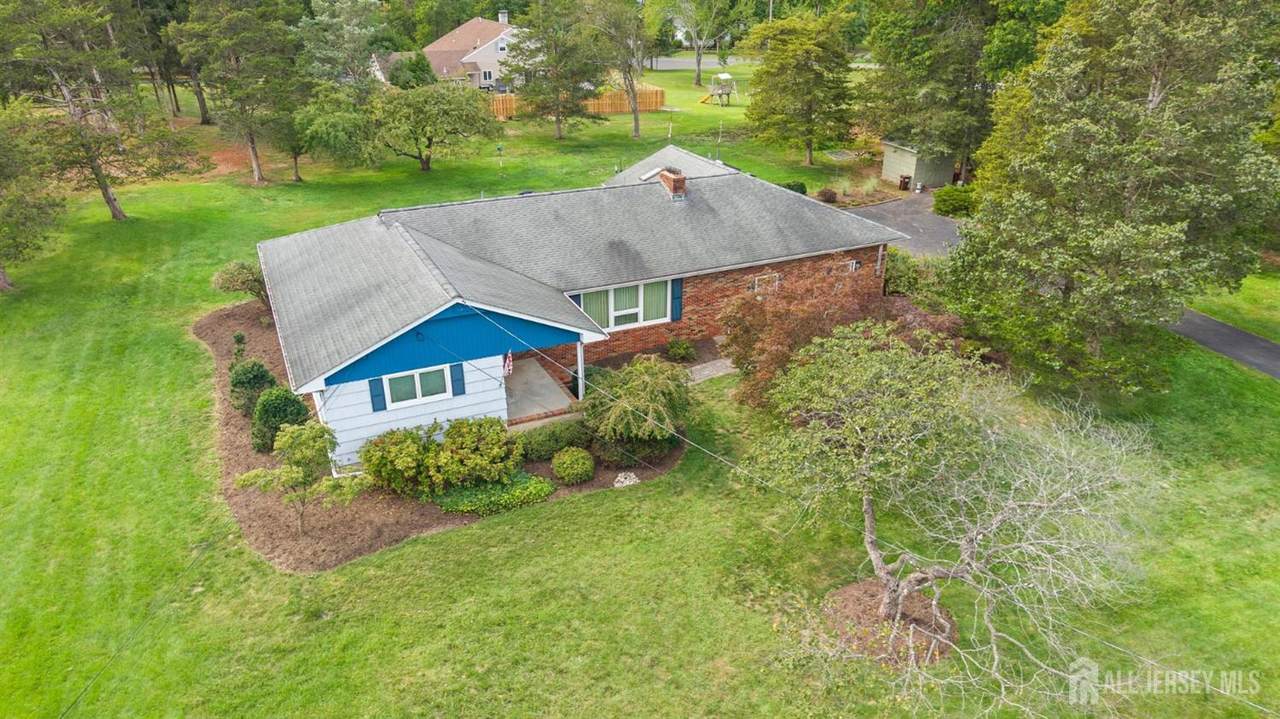 913 Madison Avenue - Photo 1