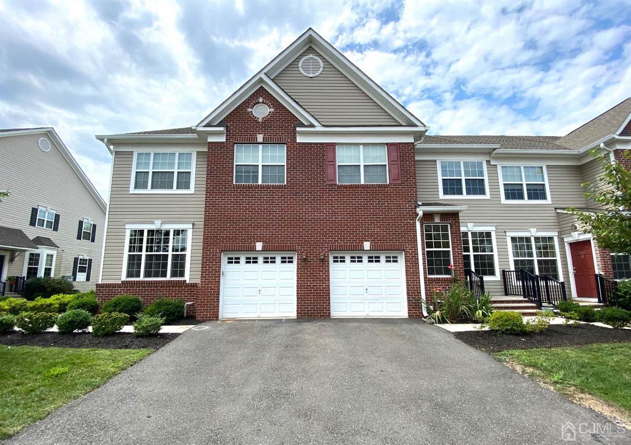 2439 Canterbury Lane - Photo 1