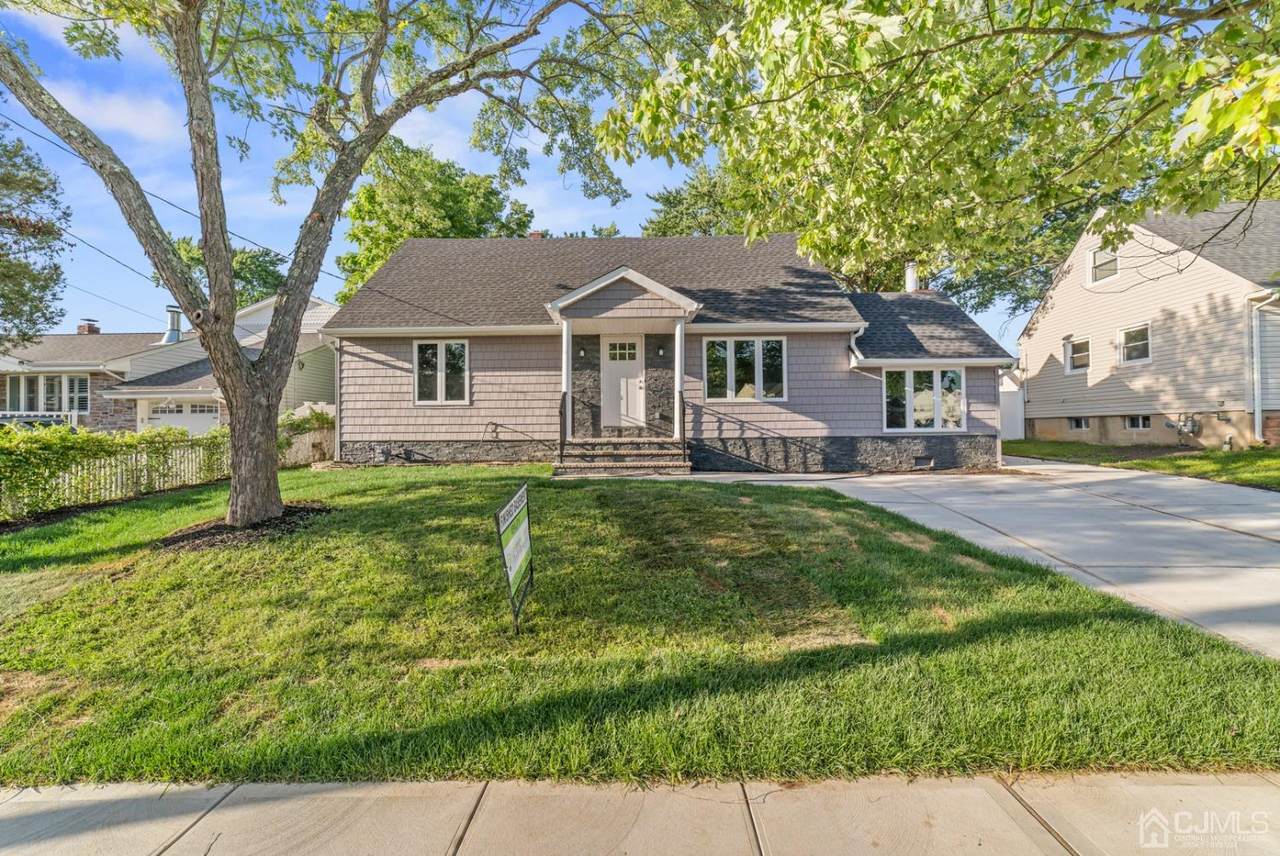 16 Mercer Road - Photo 1