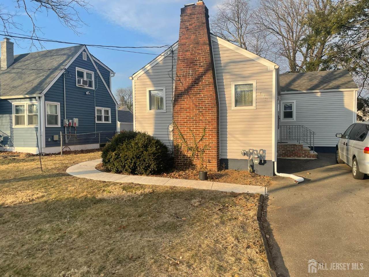 131 Berkeley Terrace - Photo 1
