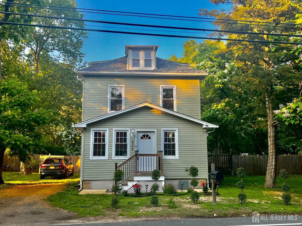 564 Marlboro Road - Photo 1