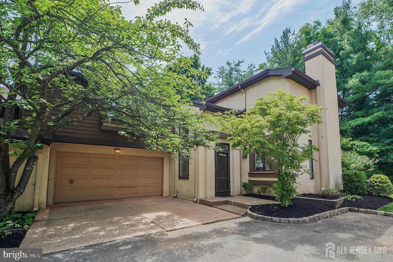 528 Sayre Drive - Photo 1