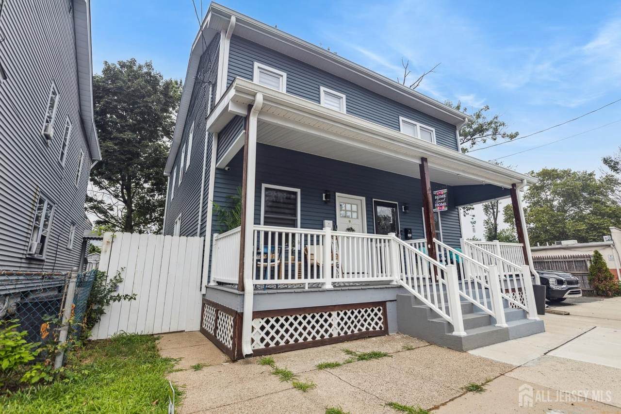 1031 Fairmount Avenue - Photo 1