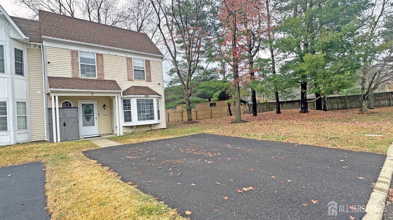 8 Cosgrove Court - Photo 1