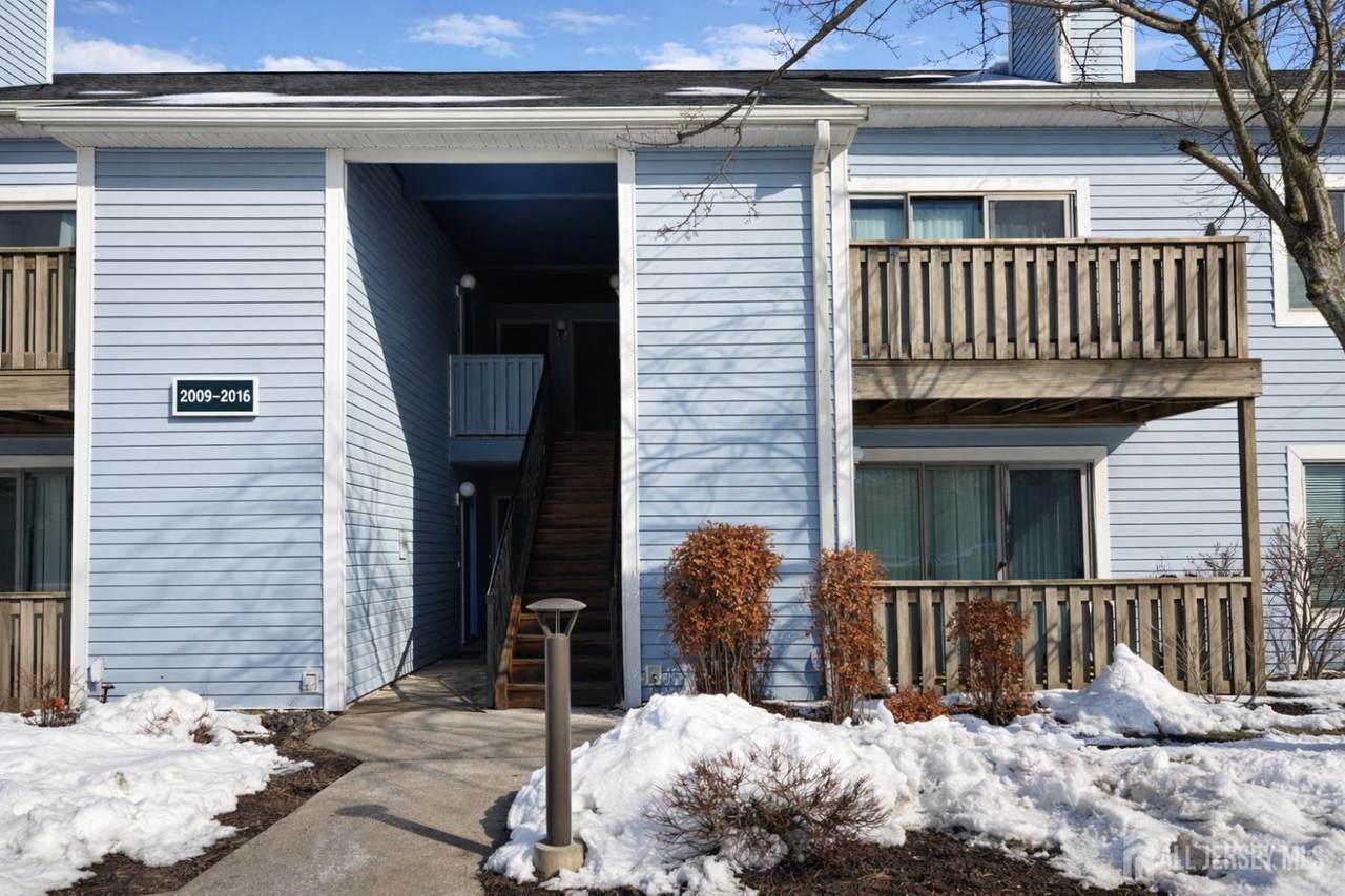 2015 Aspen Drive - Photo 1