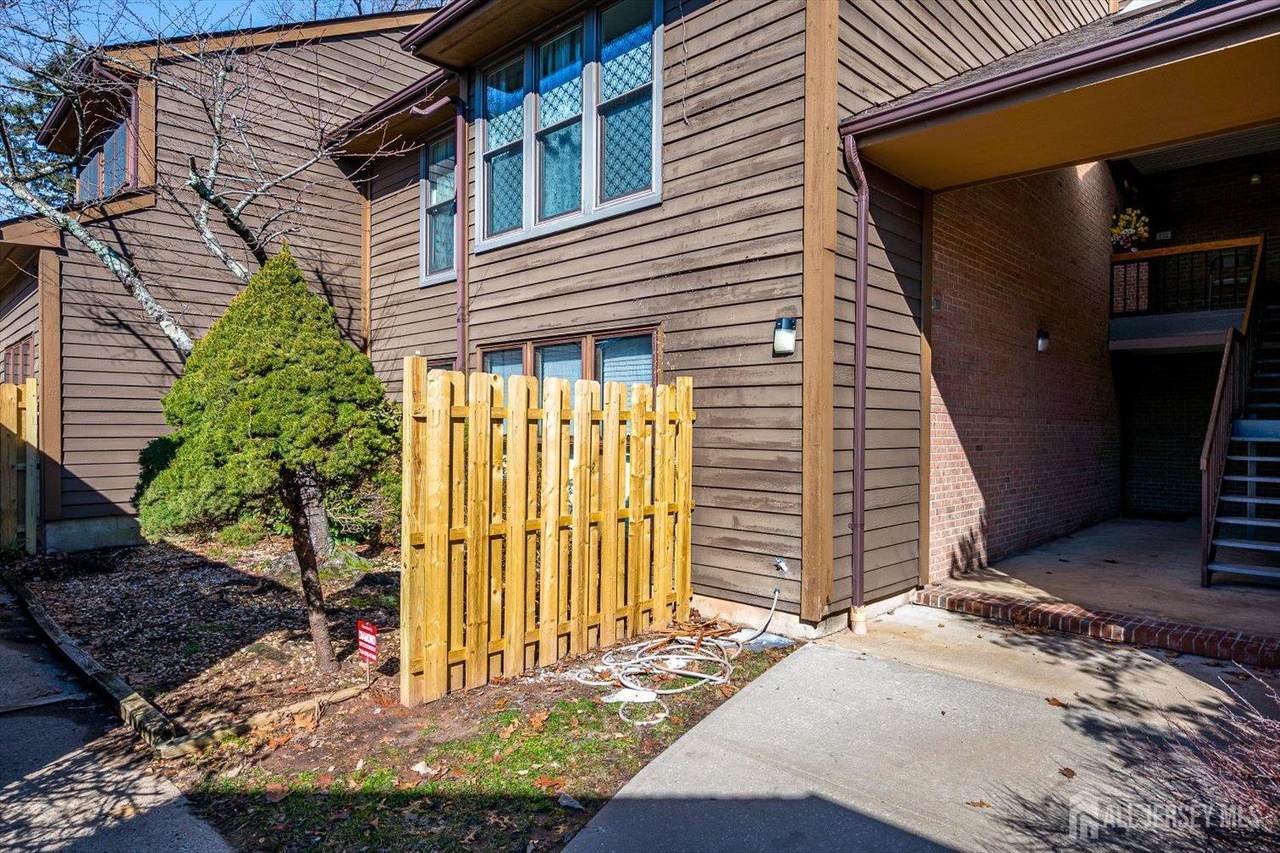 133 Oakmont Court - Photo 1
