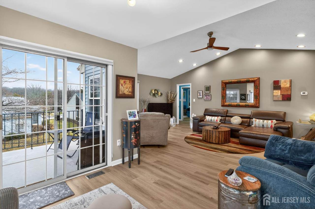 5 Scarborough Road - Photo 1