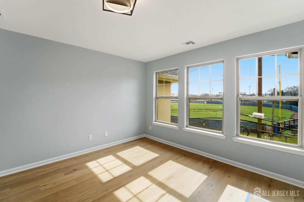 704 Green Lane - Photo 1