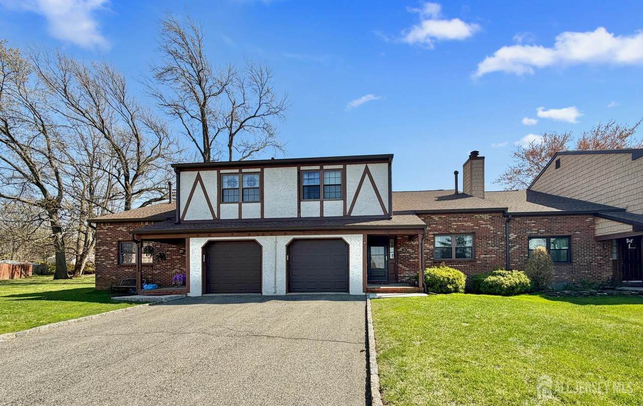 19 Wellington Court - Photo 1