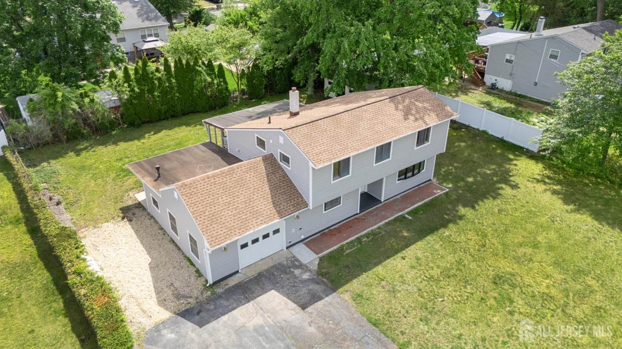 12 Daniel Road - Photo 1