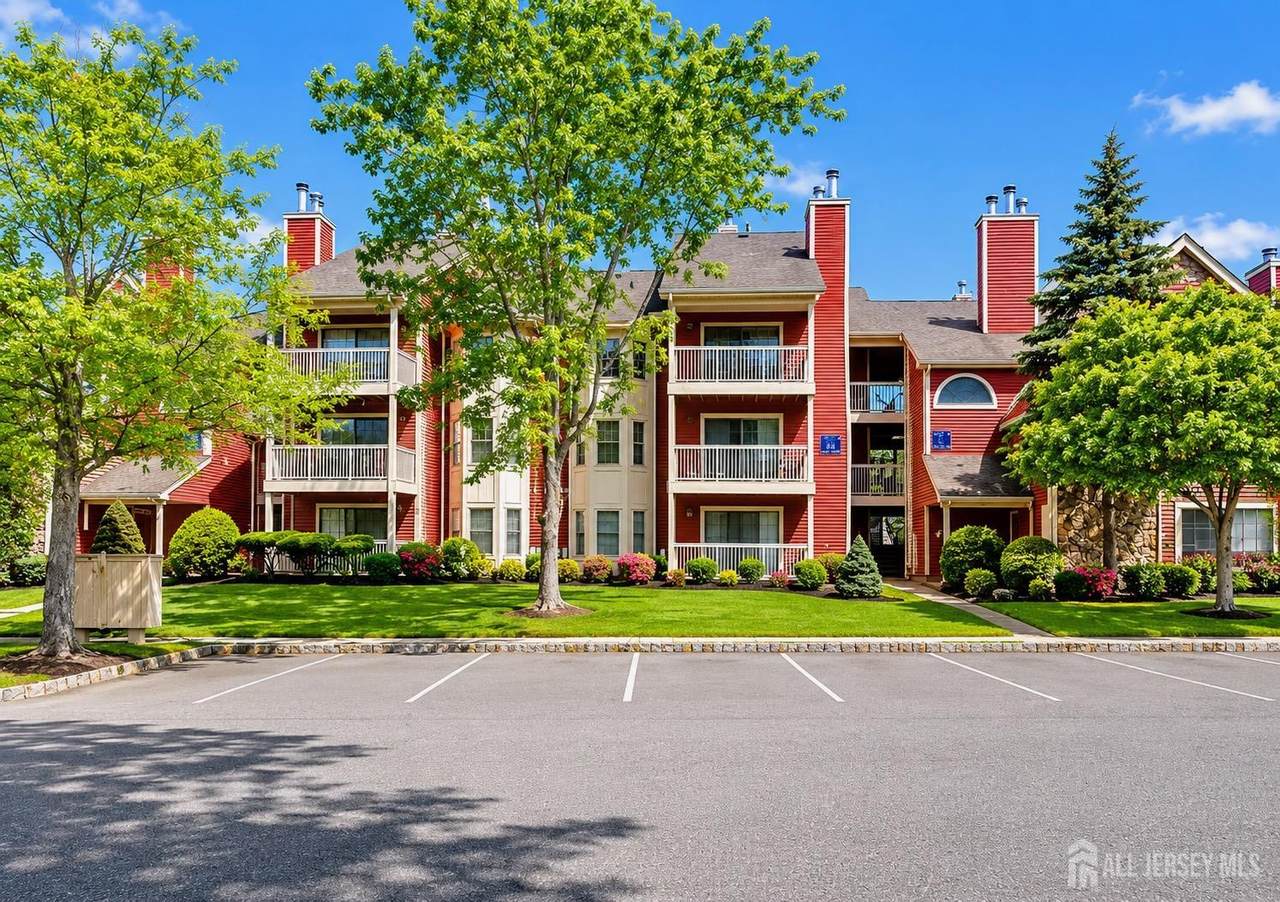 86 Crosspointe Drive - Photo 1